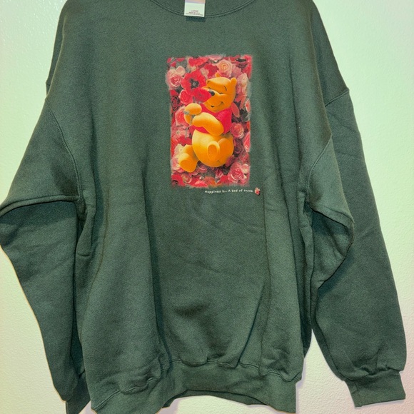 Vintage Disney Winnie the Pooh "Happiness is a Bed of Roses" Crewneck Large NWOT - Picture 2 of 5